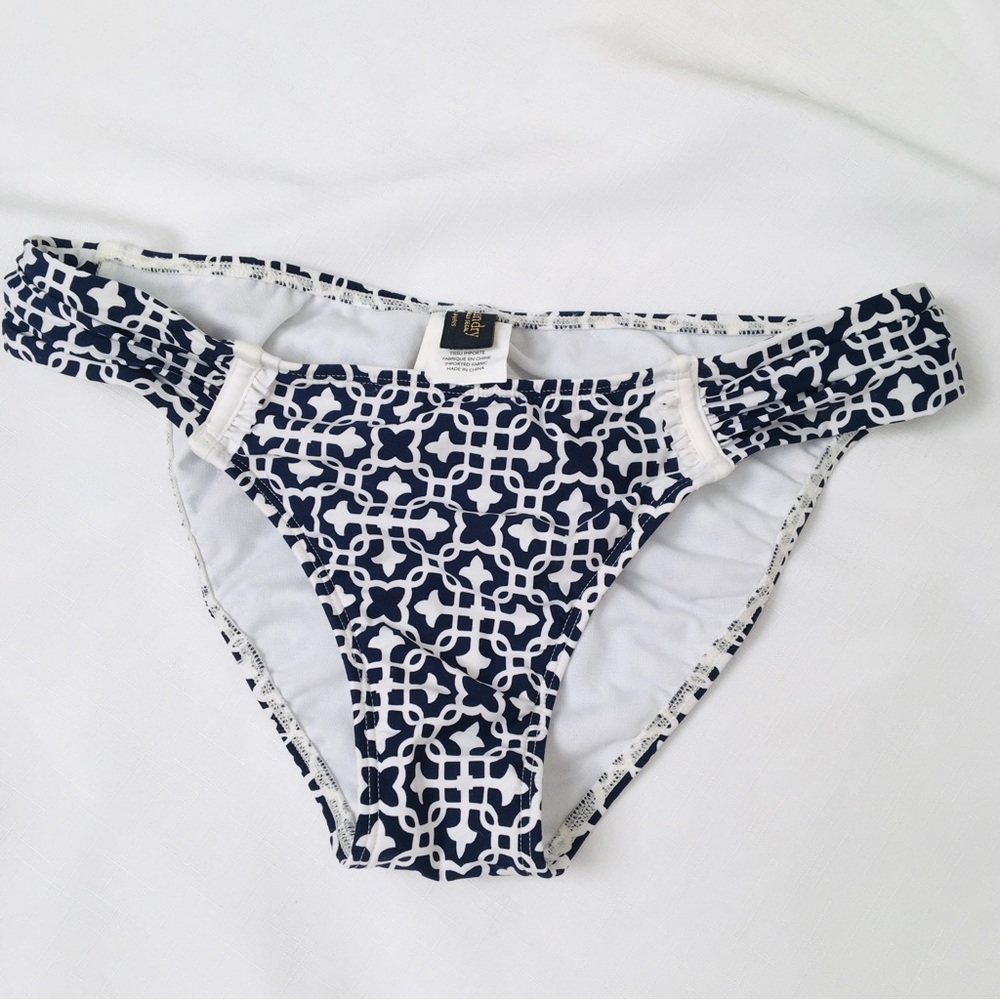Laundry By Shelly Segal Bikini Bottom